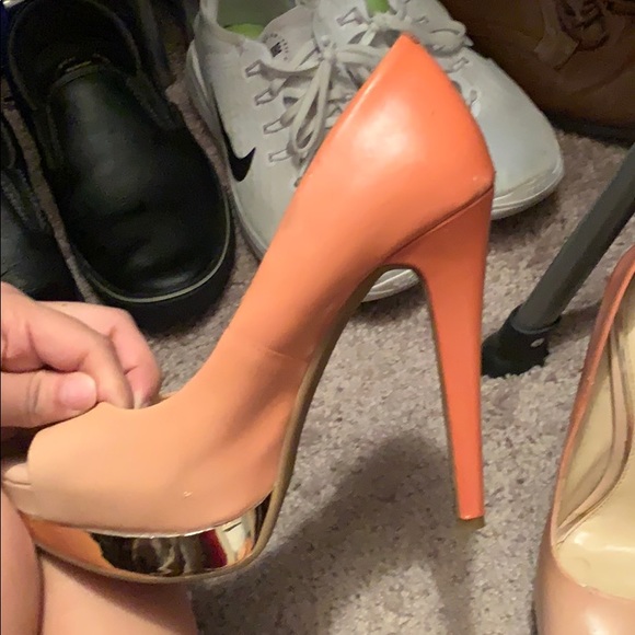 Jessica Simpson - Picture 2 of 4